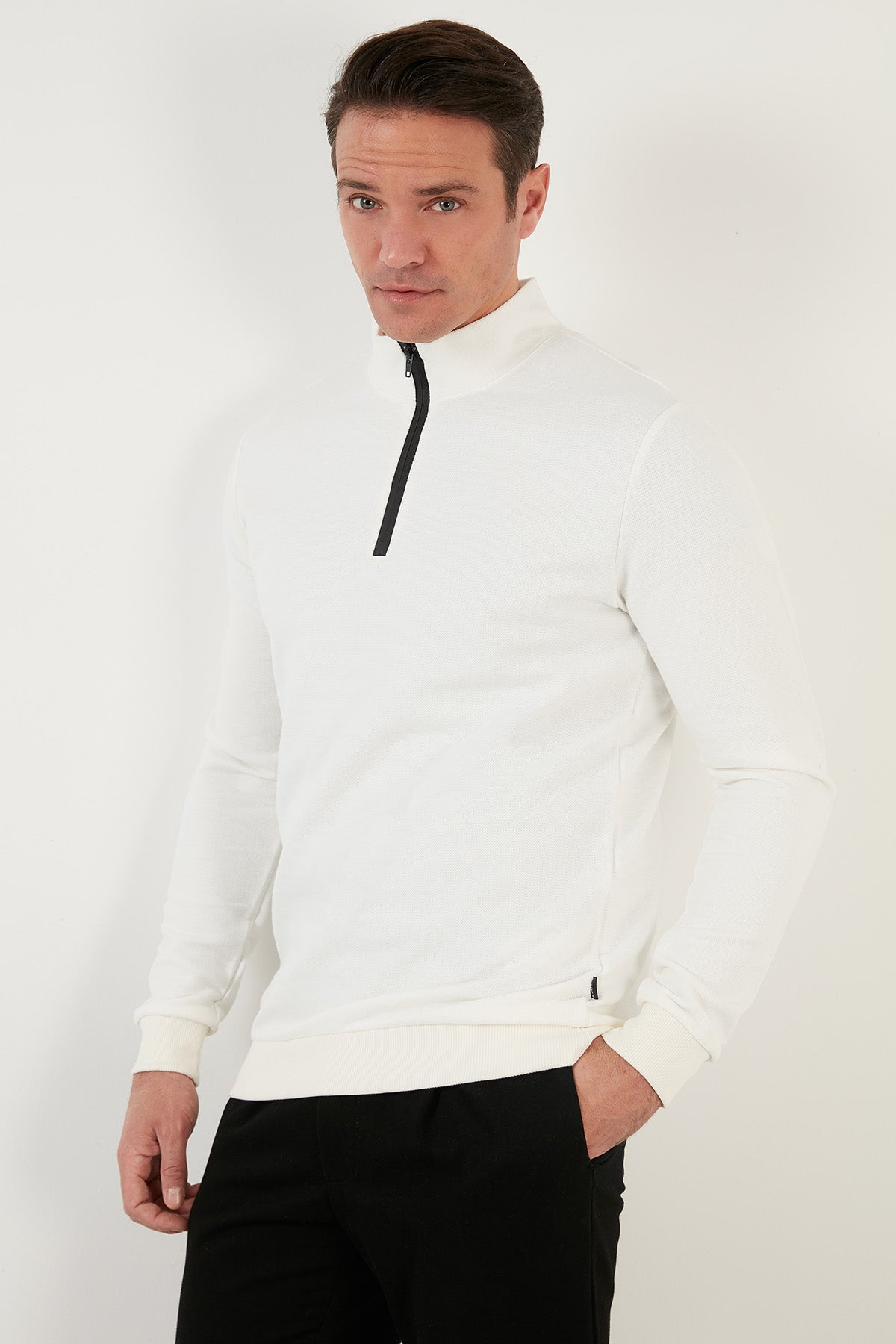 Buratti Pamuklu Slim Fit Yarım Fermuarlı Dik Yaka Erkek Sweat 5905400 EKRU