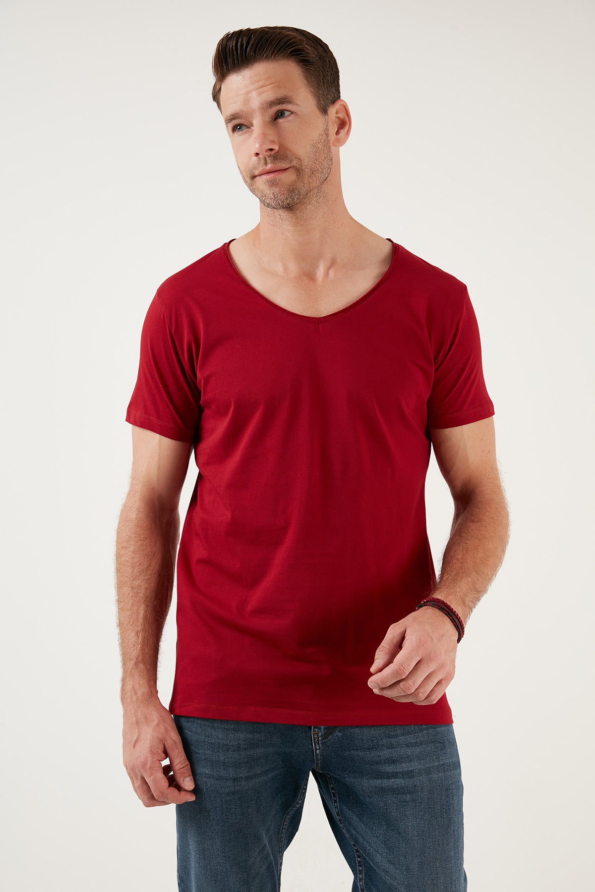 Buratti % 100 Pamuk Slim Fit V Yaka Basic Erkek T Shirt 5412001 KIRMIZI