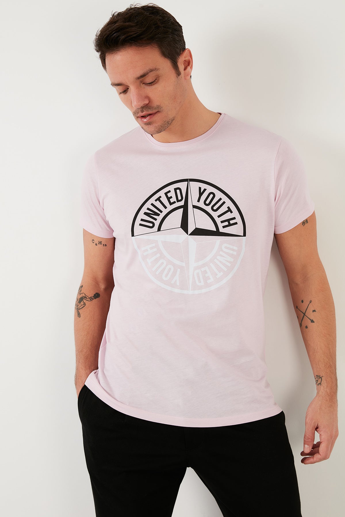 Buratti Baskılı Bisiklet Yaka % 100 Pamuk Slim Fit Erkek T Shirt 541PUSULA AÇIK PEMBE