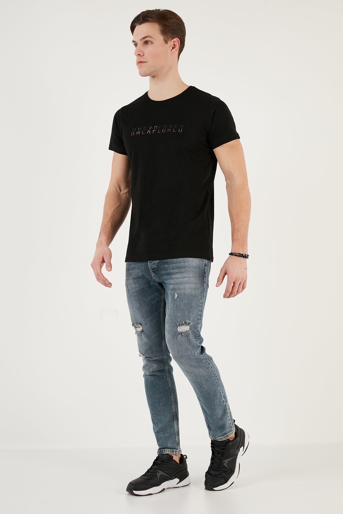 Buratti Bisiklet Yaka % 100 Pamuklu Slim Fit Erkek T Shirt 541UNEXPLORED24 SİYAH