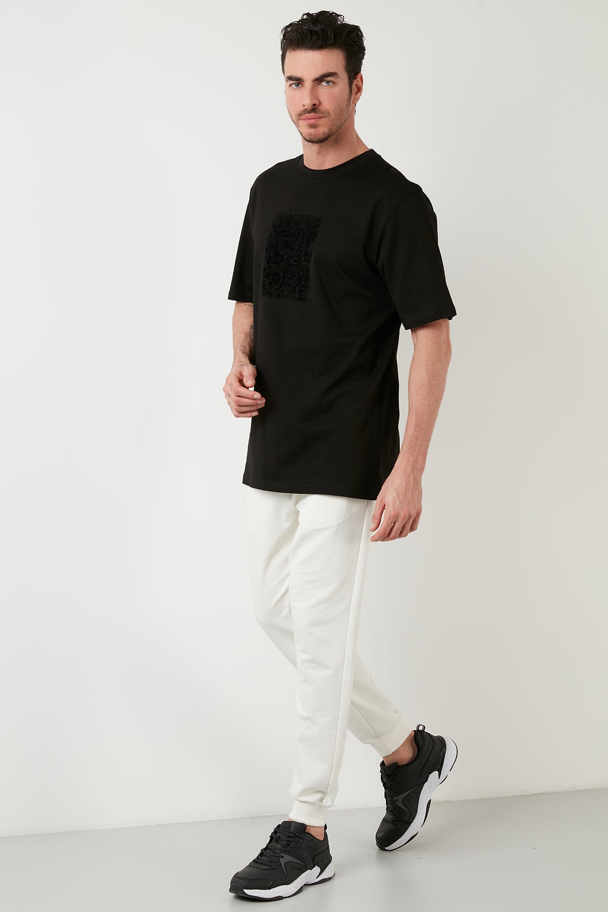 Buratti Pamuklu Oversize Bisiklet Yaka Erkek T Shirt 5727400 SİYAH