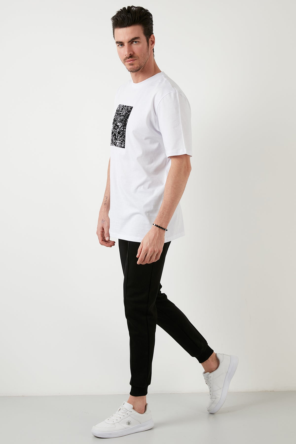 Buratti Pamuklu Oversize Bisiklet Yaka Erkek T Shirt 5727400 BEYAZ