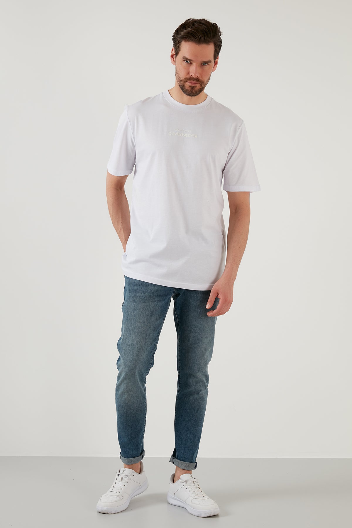 Buratti Sırt Baskılı Oversize Bisiklet Yaka % 100 Pamuk Erkek T Shirt 5727407 BEYAZ