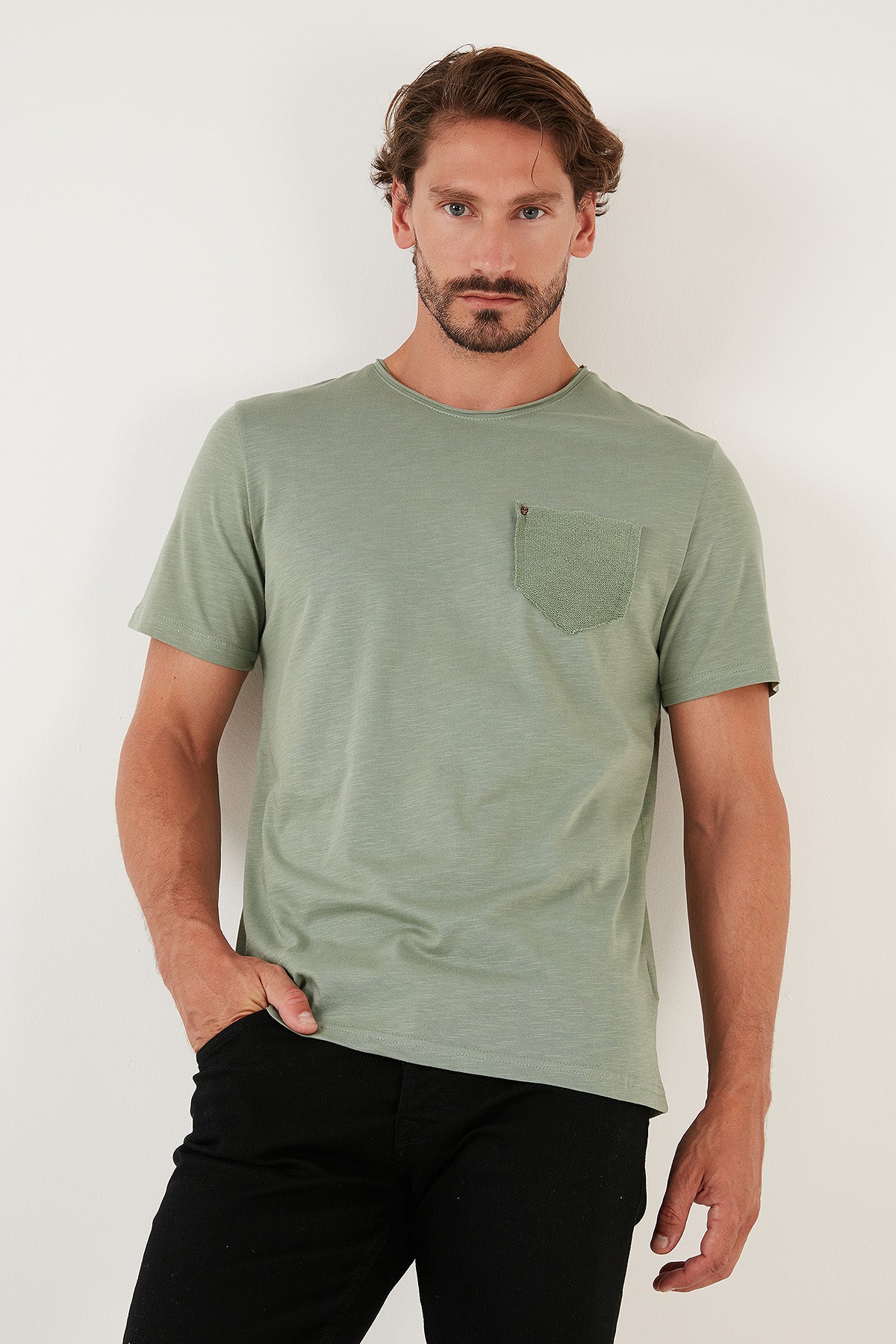 Buratti % 100 Pamuklu Slim Fit Bisiklet Yaka Cepli Erkek T Shirt 5902000 YEŞİL