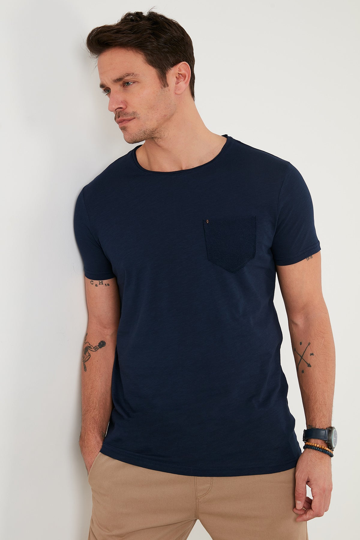 Buratti % 100 Pamuklu Slim Fit Bisiklet Yaka Cepli Erkek T Shirt 5902000 İNDİGO