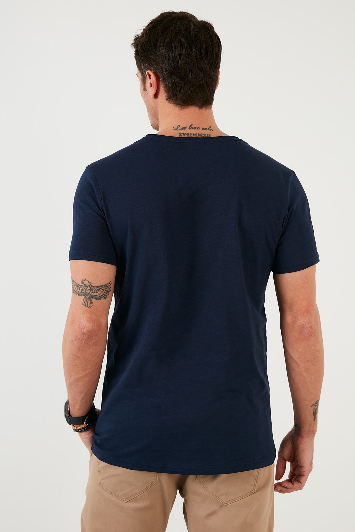 Buratti % 100 Pamuklu Slim Fit Bisiklet Yaka Cepli Erkek T Shirt 5902000 İNDİGO