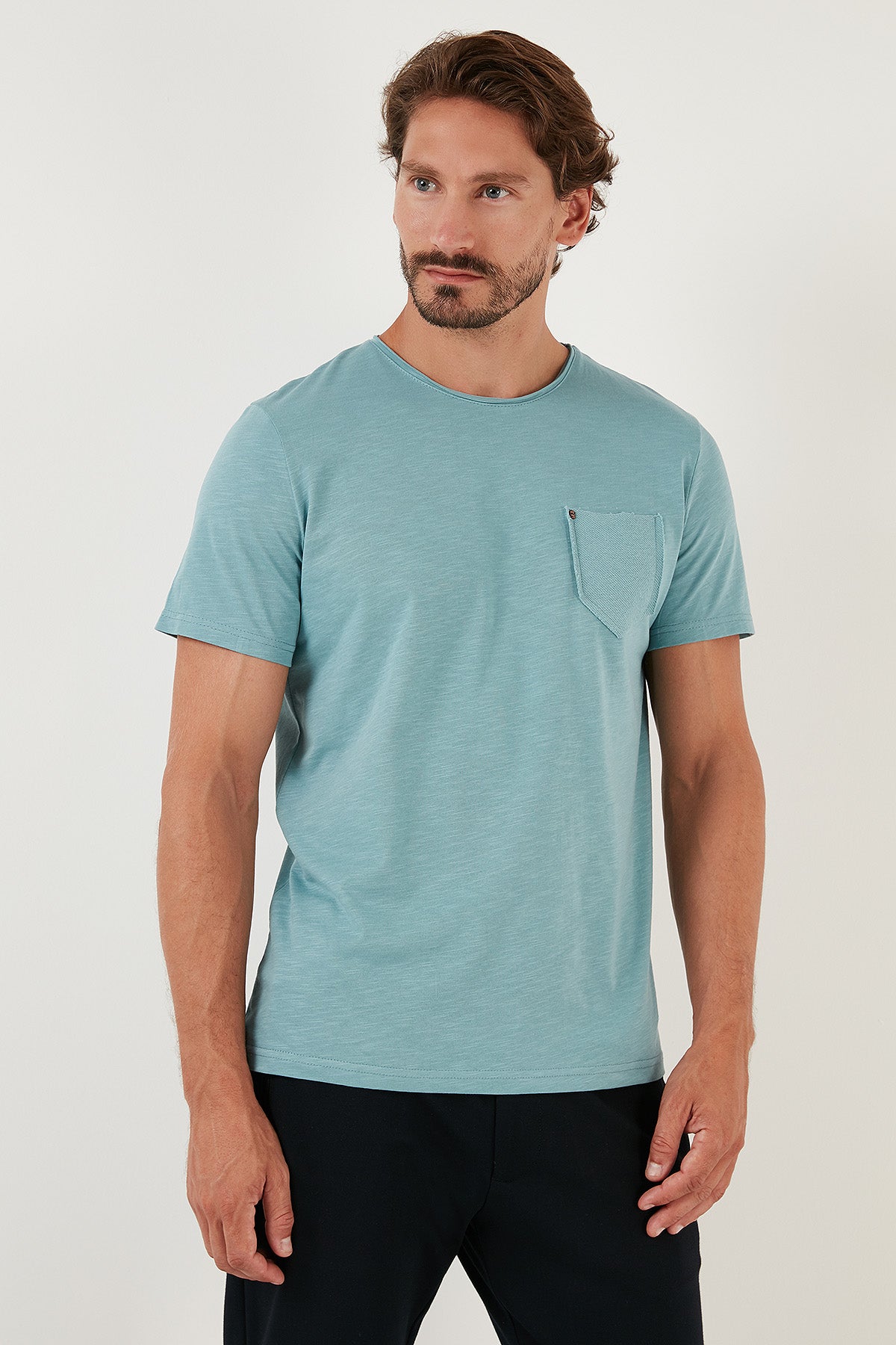 Buratti % 100 Pamuklu Slim Fit Bisiklet Yaka Cepli Erkek T Shirt 5902000 ORTA MAVİ