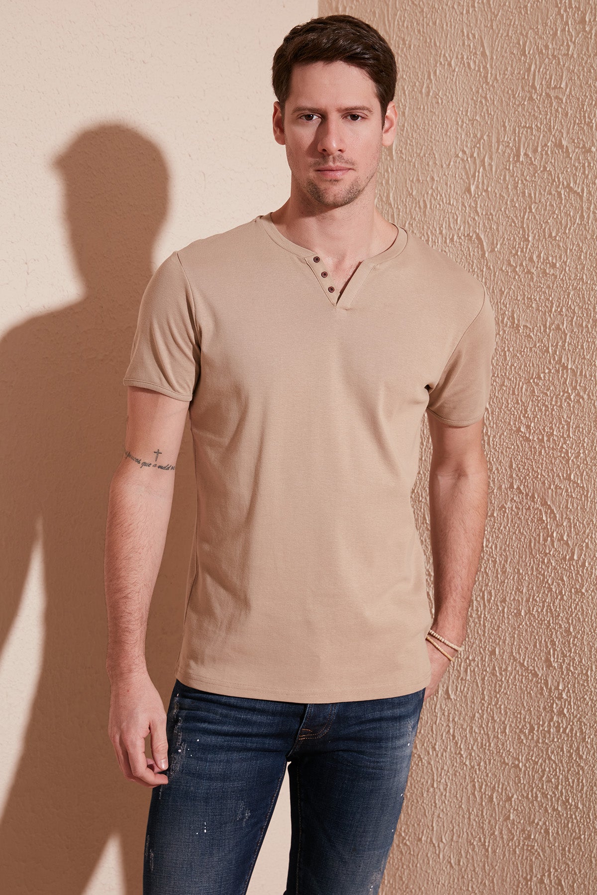 Buratti % 100 Pamuklu V Yaka Slim Fit Erkek T Shirt 5902122 KOYU BEJ