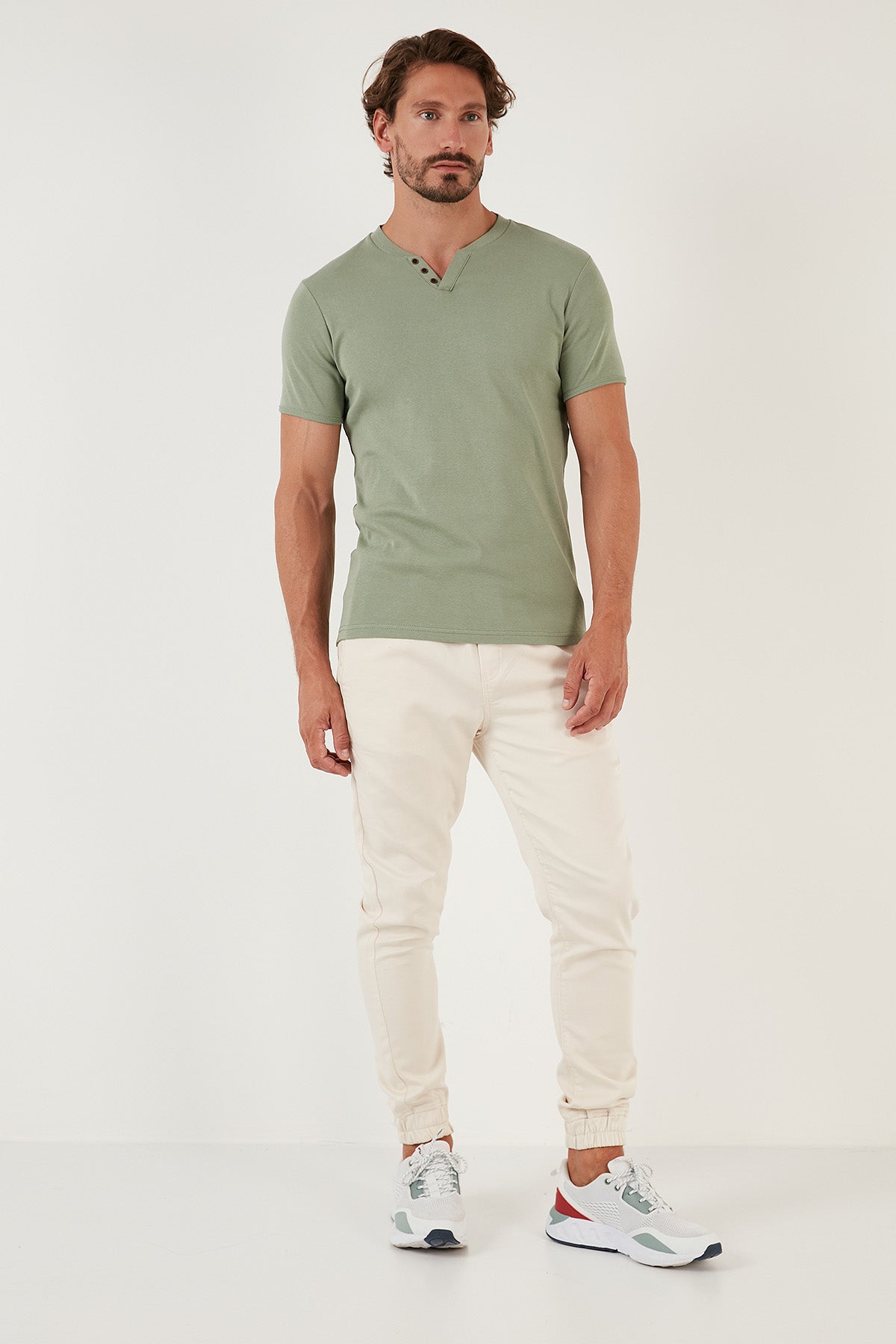 Buratti % 100 Pamuklu V Yaka Slim Fit Erkek T Shirt 5902122 ELMA YEŞİLİ