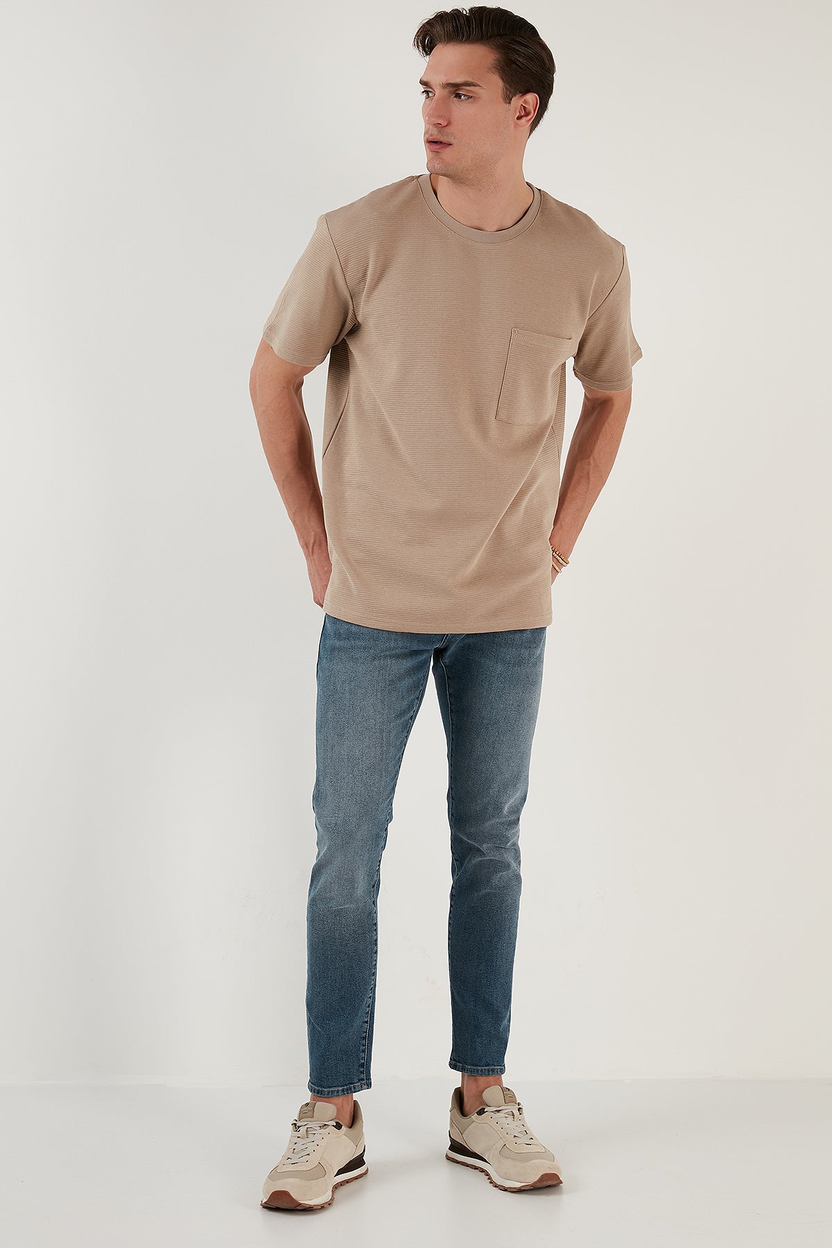 Buratti Bisiklet Yaka Tek Cepli Pamuklu Oversize Erkek T Shirt 5902305 SAFARİ