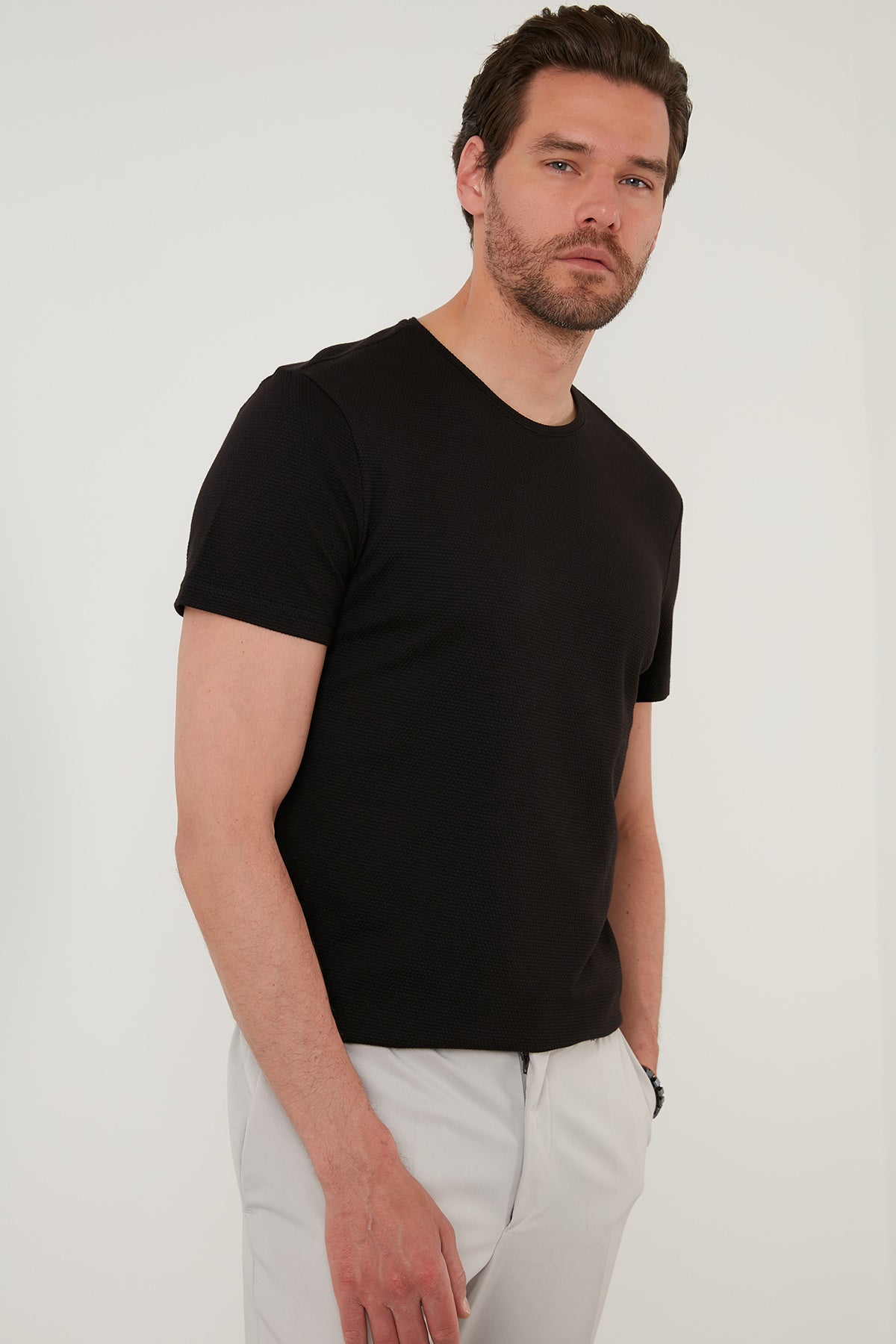 Buratti Slim Fit Bisiklet Yaka Pamuklu Dokulu Erkek T Shirt 59023231 SİYAH