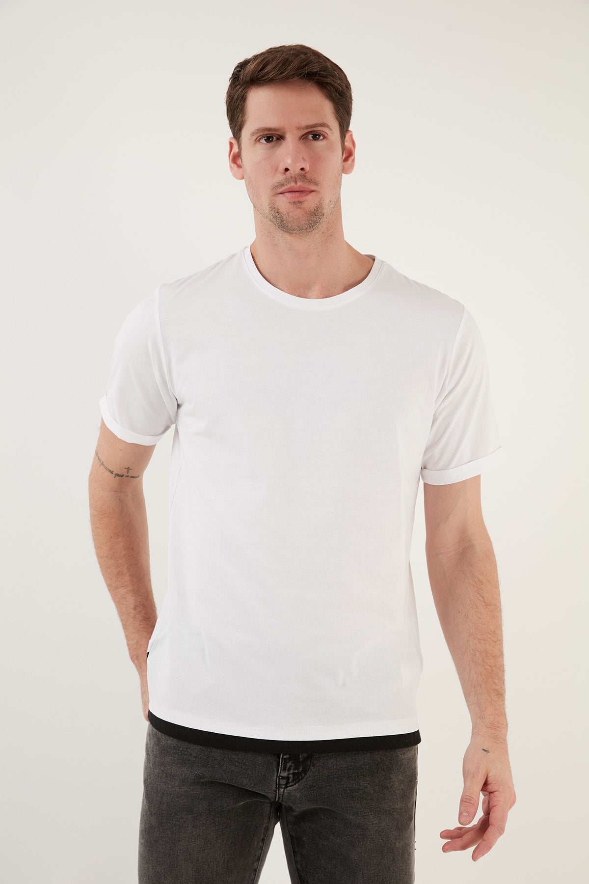 Buratti % 100 Pamuk Regular Fit Bisiklet Yaka Erkek T Shirt 5902515 BEYAZ