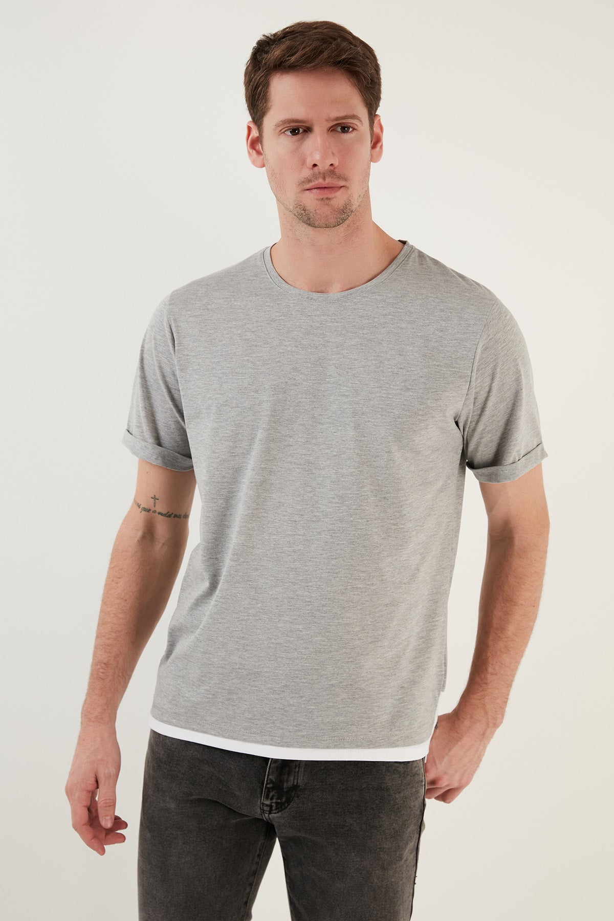 Buratti % 100 Pamuk Regular Fit Bisiklet Yaka Erkek T Shirt 5902515 GRİ MELANJ