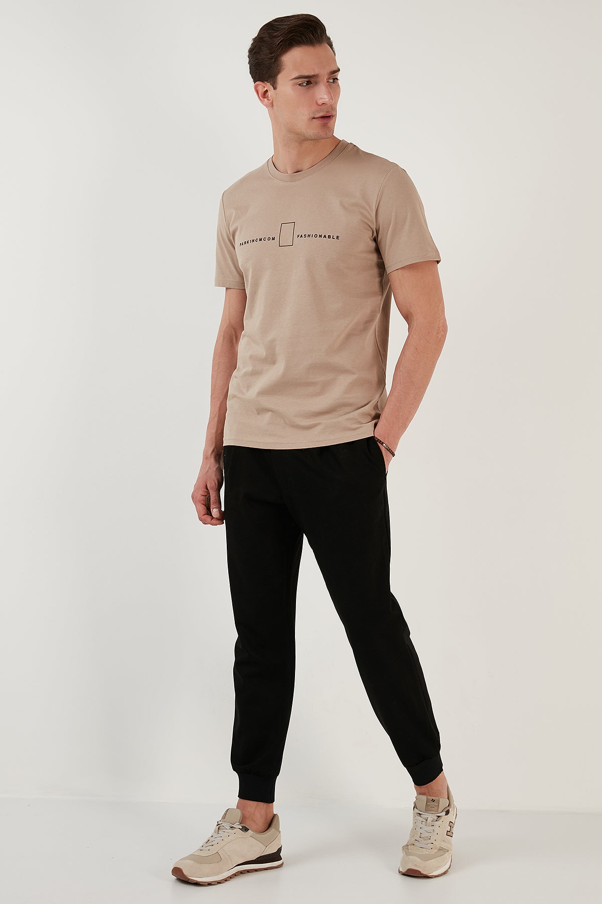 Buratti % 100 Pamuk Regular Fit Bisiklet Yaka Erkek T Shirt 5902620 VİZON