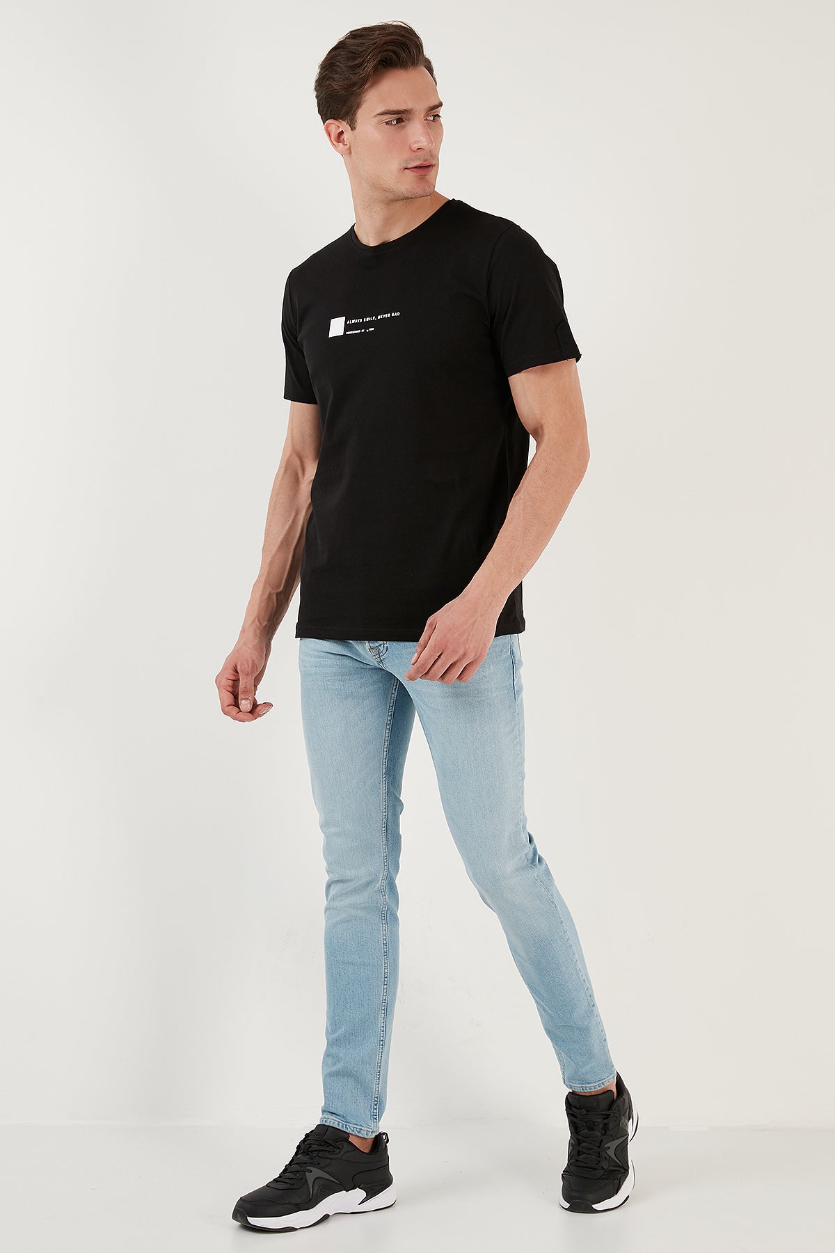 Buratti % 100 Pamuk Regular Fit Bisiklet Yaka Erkek T Shirt 5902622 SİYAH