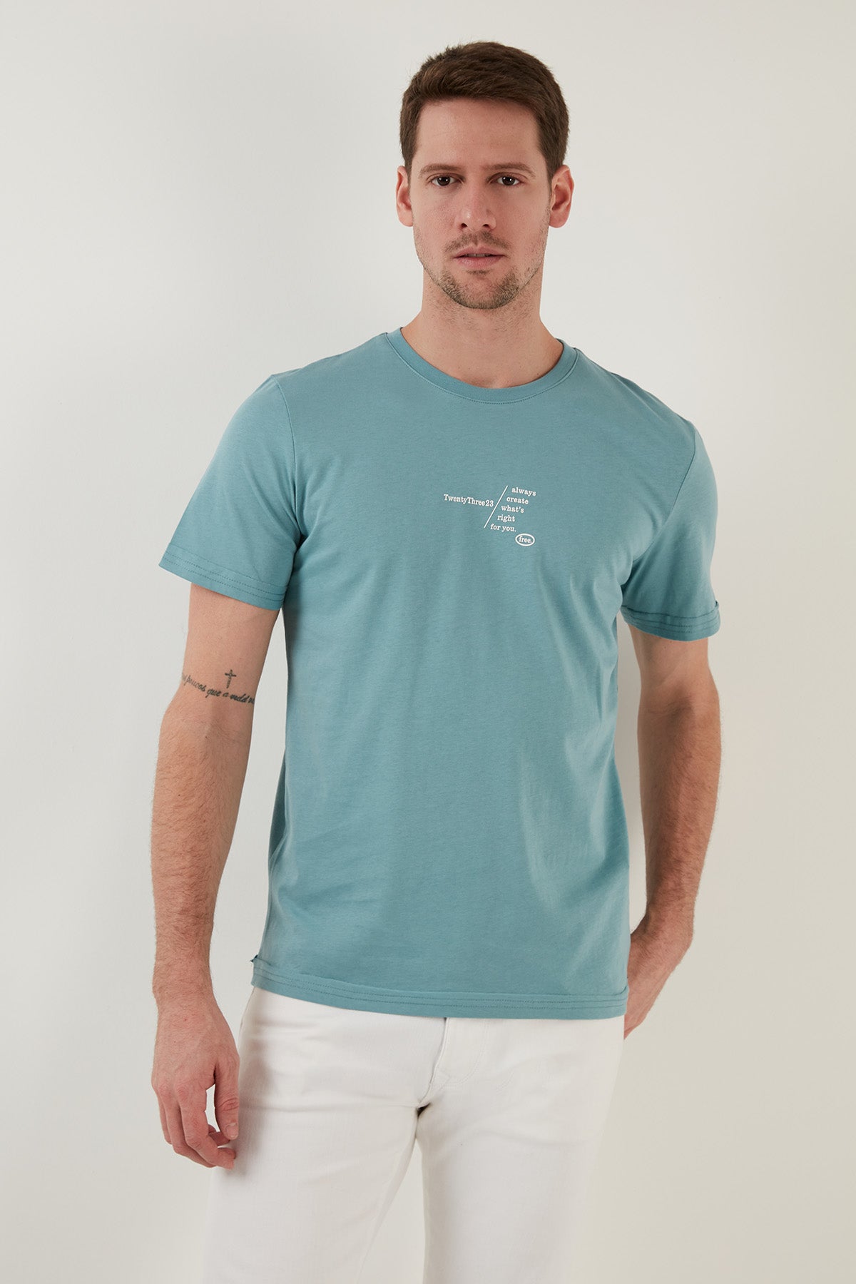 Buratti % 100 Pamuk Regular Fit Bisiklet Yaka Erkek T Shirt 5902623 MAVİ