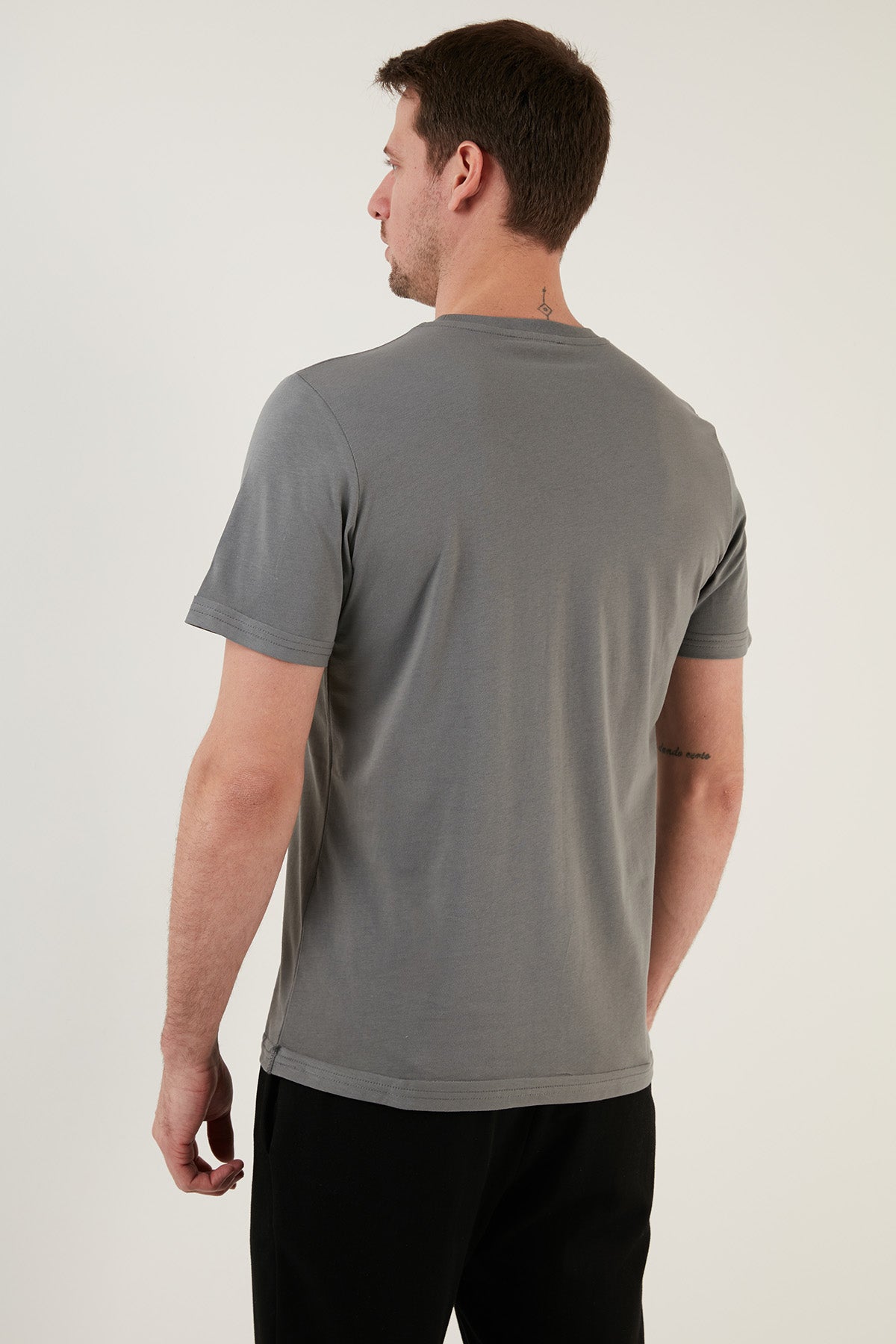 Buratti % 100 Pamuk Regular Fit Bisiklet Yaka Erkek T Shirt 5902623 AÇIK HAKİ