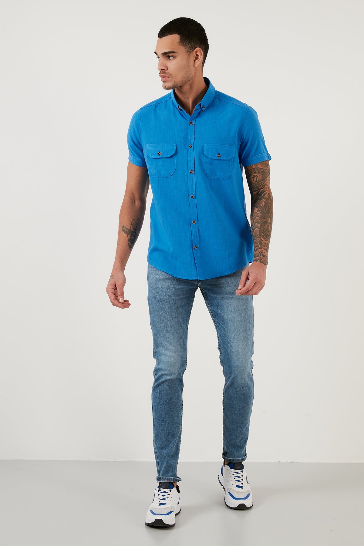 Buratti Düğmeli Yaka % 100 Pamuk Slim Fit Cepli Erkek Gömlek CF21S111153 ORTA-MAVİ