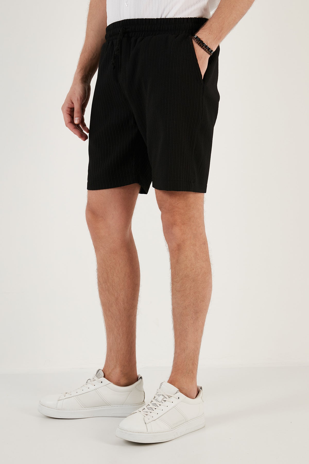 Buratti Belden Bağlamalı Cepli Slim Fit Erkek Short CF24S657850 SİYAH