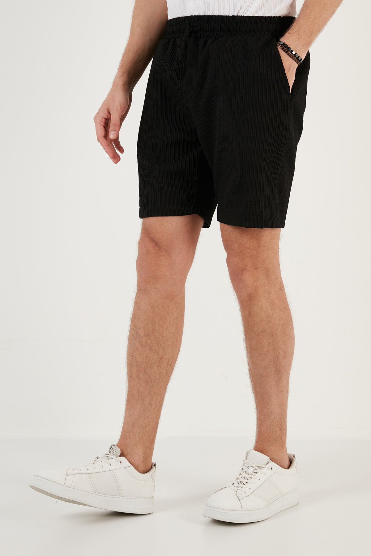 Buratti Belden Bağlamalı Cepli Slim Fit Erkek Short CF24S657850 SİYAH